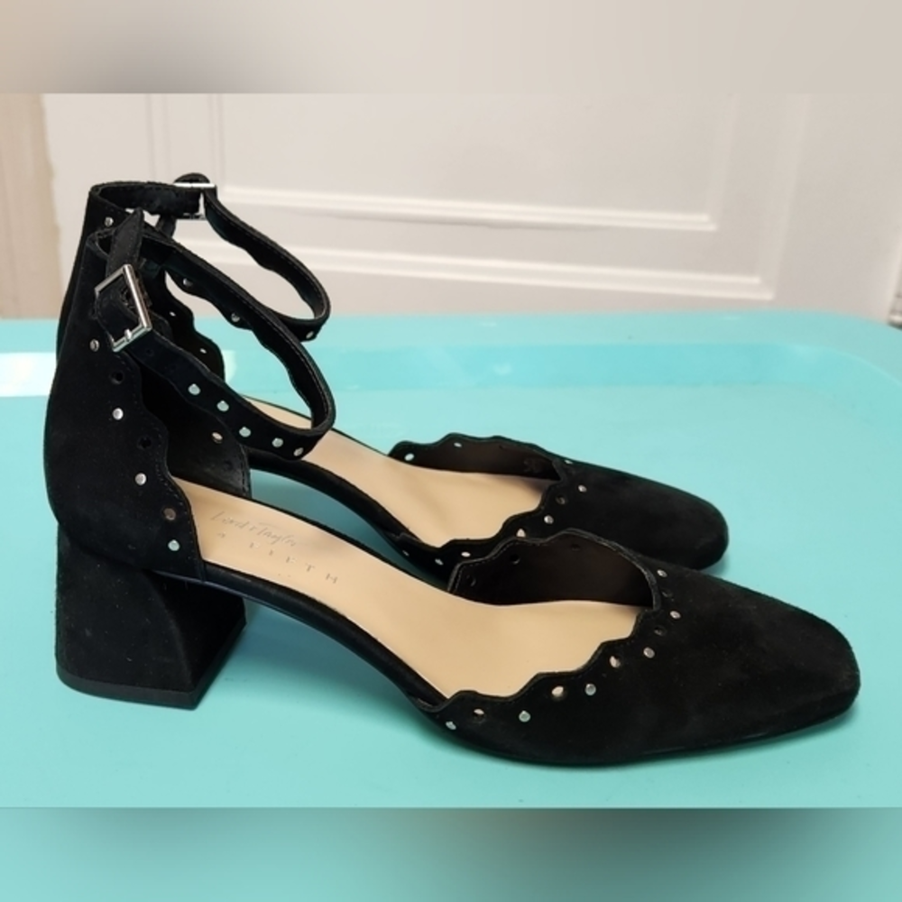 LORD &‎ TAYLOR 424 Fifth heels. Black. Size 6.5